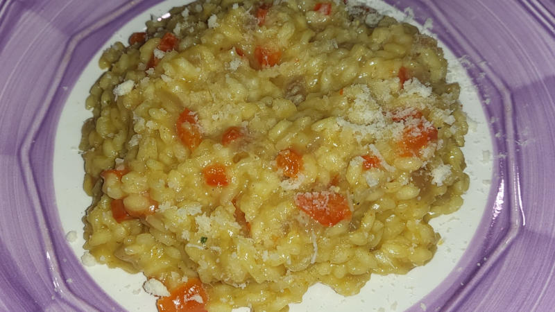 Risotto con curry e peperoni