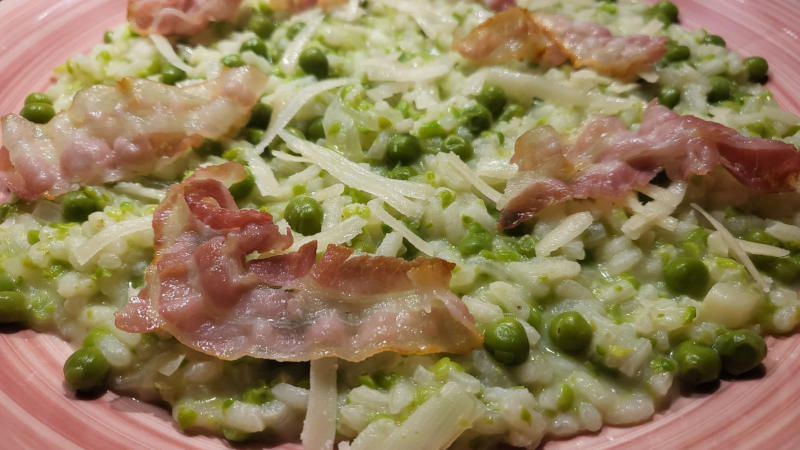 Risotto con bacon e piselli